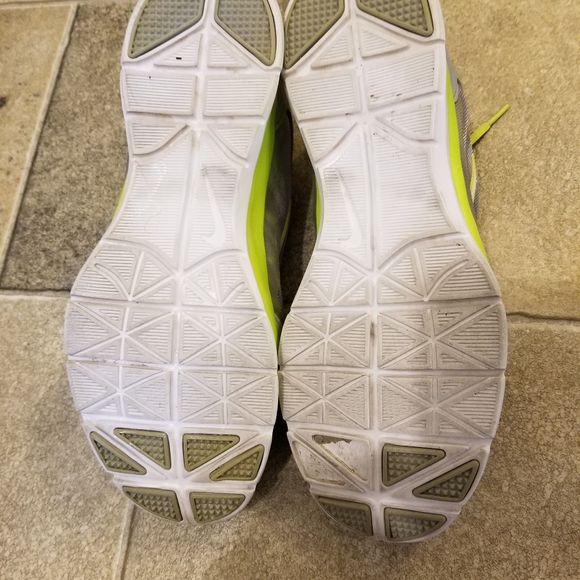 Nike trainers - Picture 3 of 5